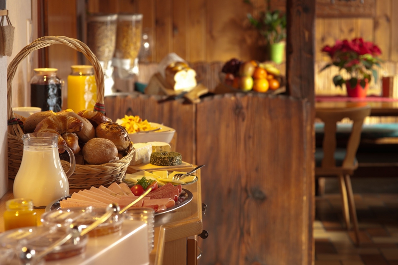 restaurant-GORBIO-min_breakfast-801827